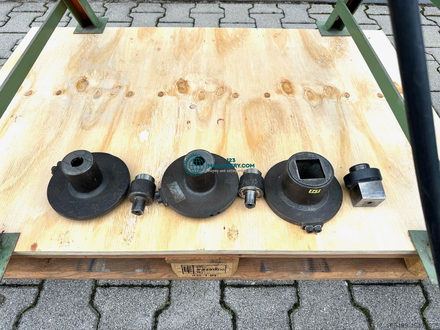 Pokaż ogłoszenie NOVOPRESS - hydraulische Lochstanze