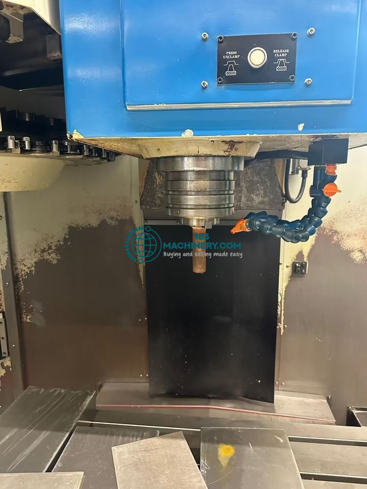 Vertikalbearbeitungszentrum / EUMACH MC 1050 P -CE- Kennung