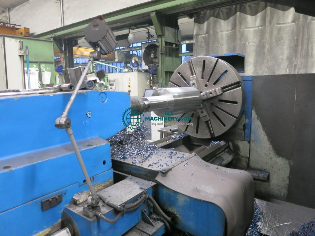 Leit- und Zugspindeldrehmaschine