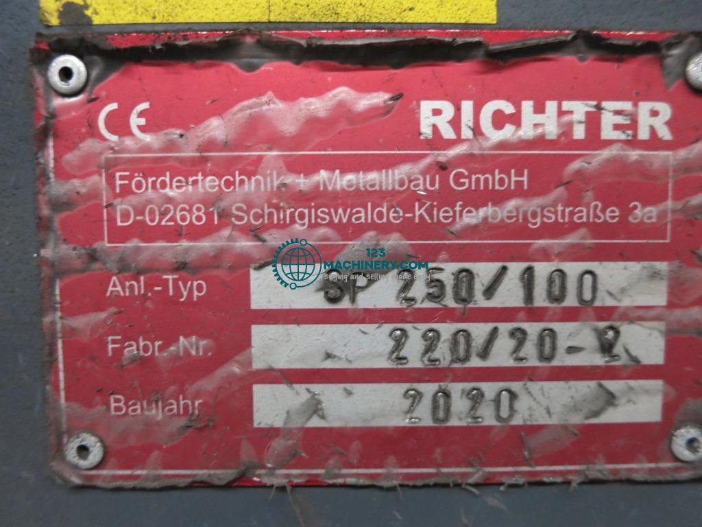 Leit- und Zugspindeldrehmaschine