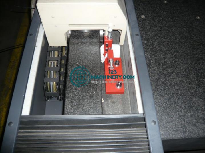 MITUTOYO B-706 securing device