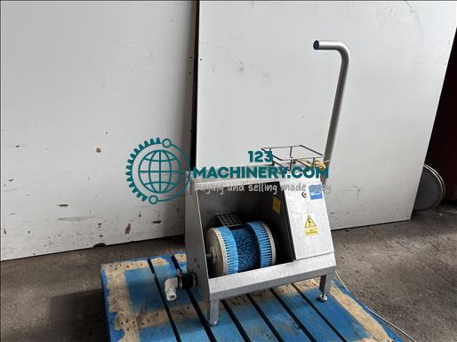 IWM Sole and top washer Boot washer