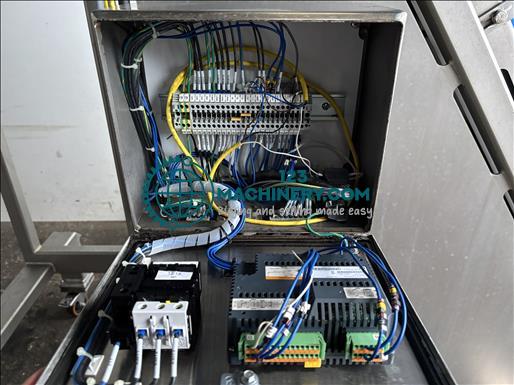 Show advert Reading Bakery Systems Flighted elevator conveyor