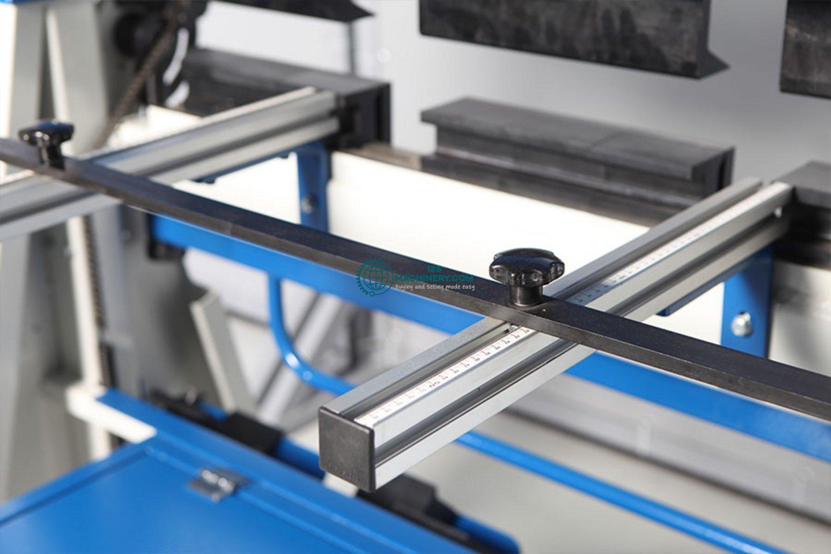 Afficher l`annonce Manual folding machine ERBEND UFA 1015