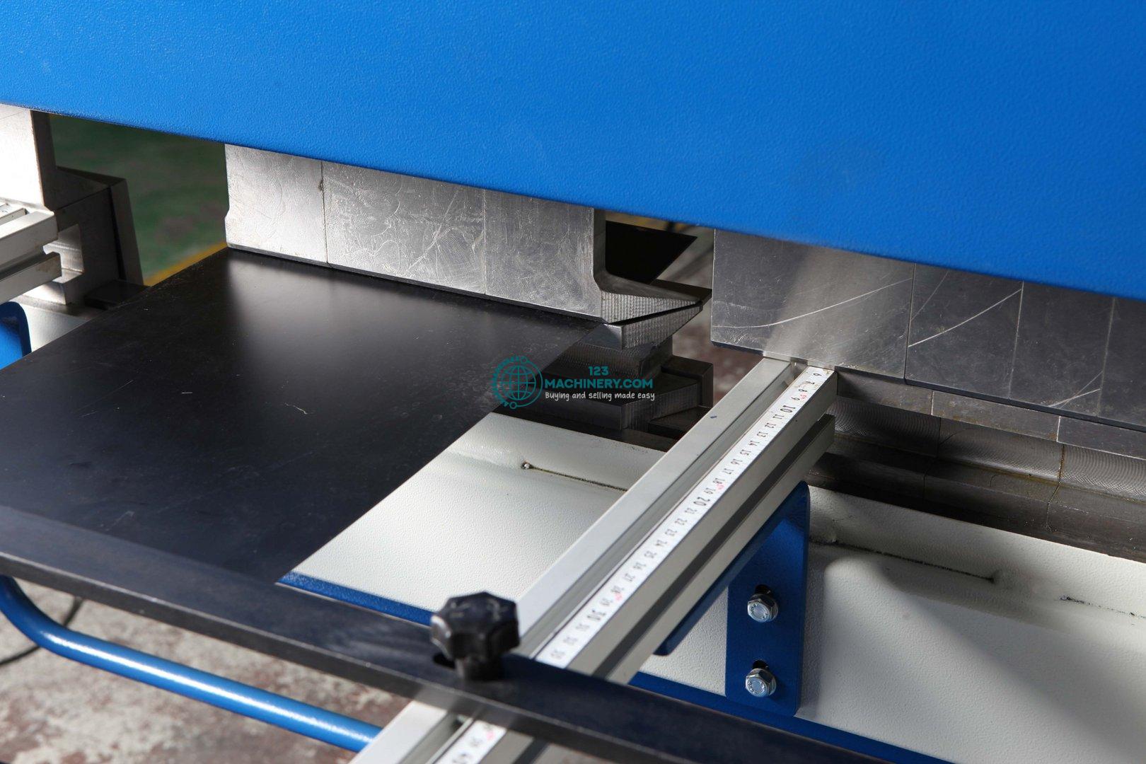 Afficher l`annonce Manual folding machine ERBEND UFA 1015