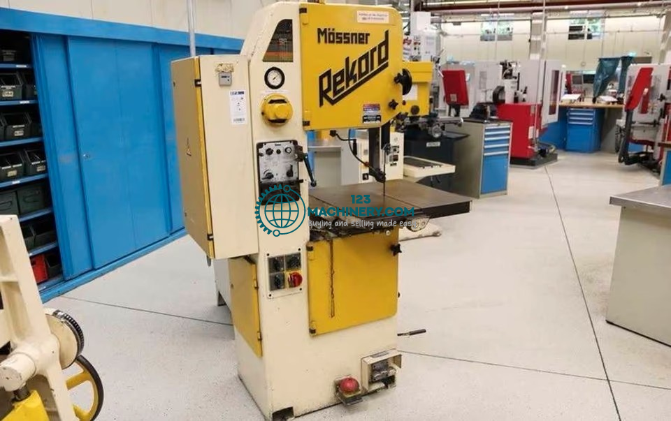 Mössner Record SM 420 / Vertikalbandsäge
