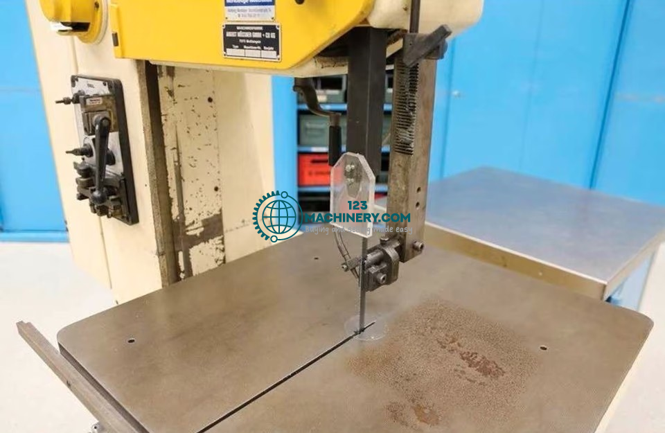 Mössner Record SM 420 / Vertikalbandsäge