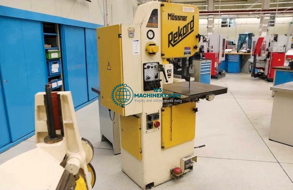 Mössner Record SM 420 / Vertikalbandsäge