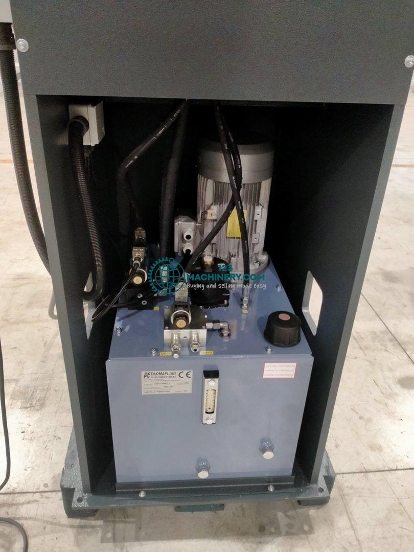 Toon advertentie Hydraulic single column press SICMI PCL 40 A