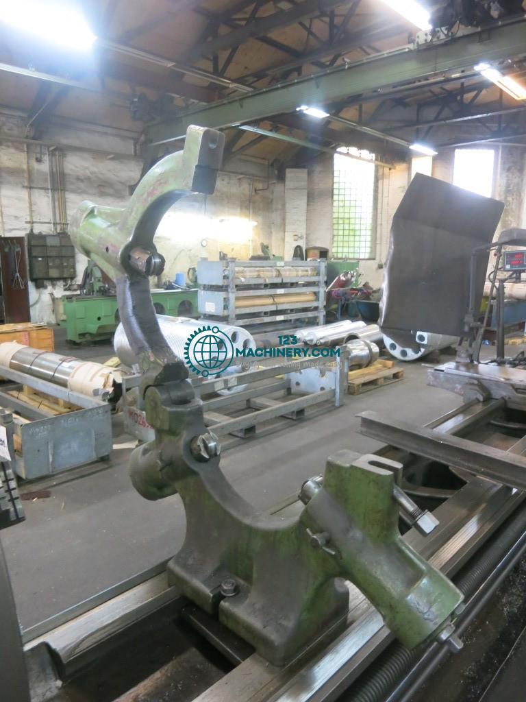Leit- und Zugspindeldrehmaschine