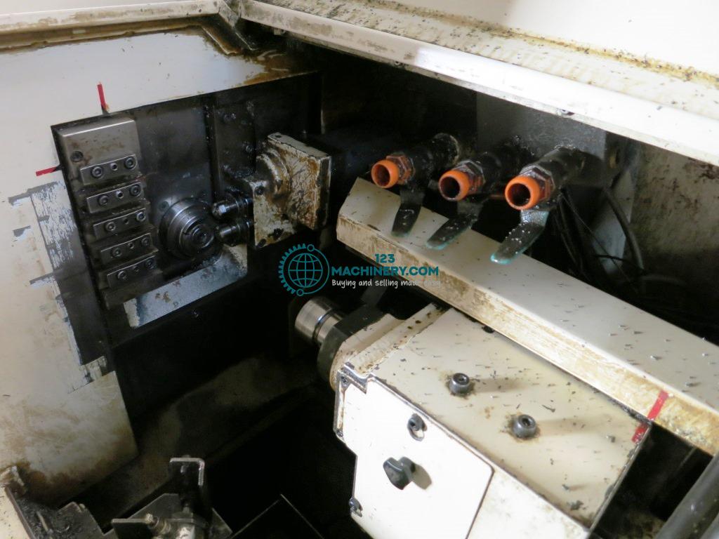 Автоматический токарный станок