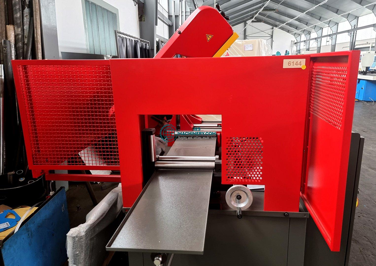 Fully automatic band saw BIANCO 330 AE PLC