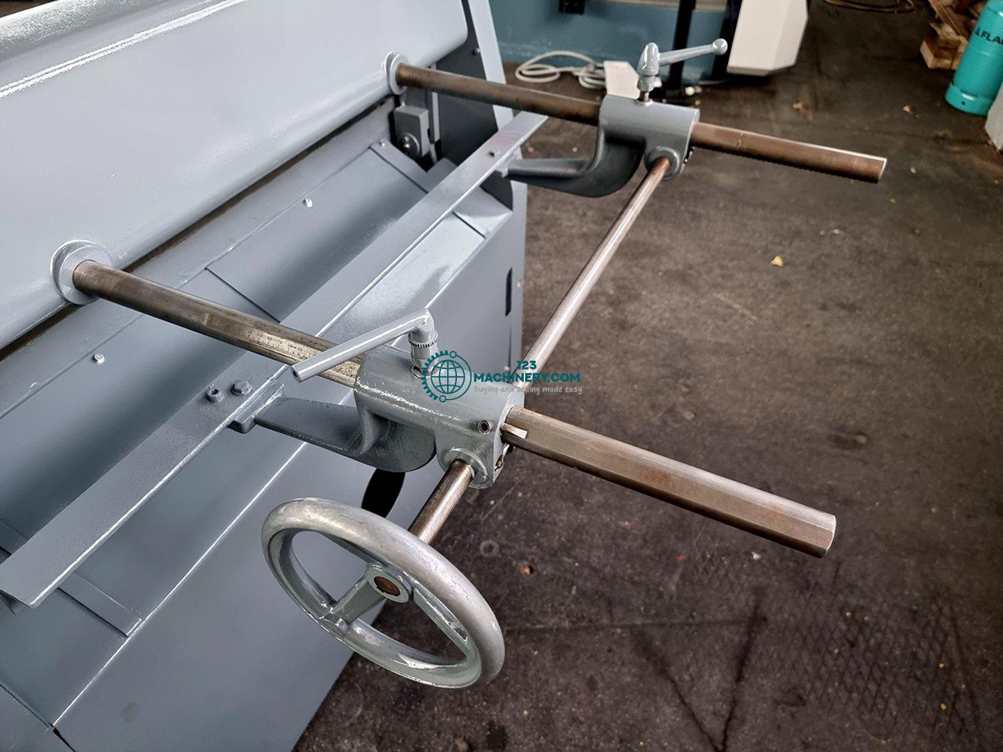 Mostrar anuncio Motorized plate shear HESSE KS 12