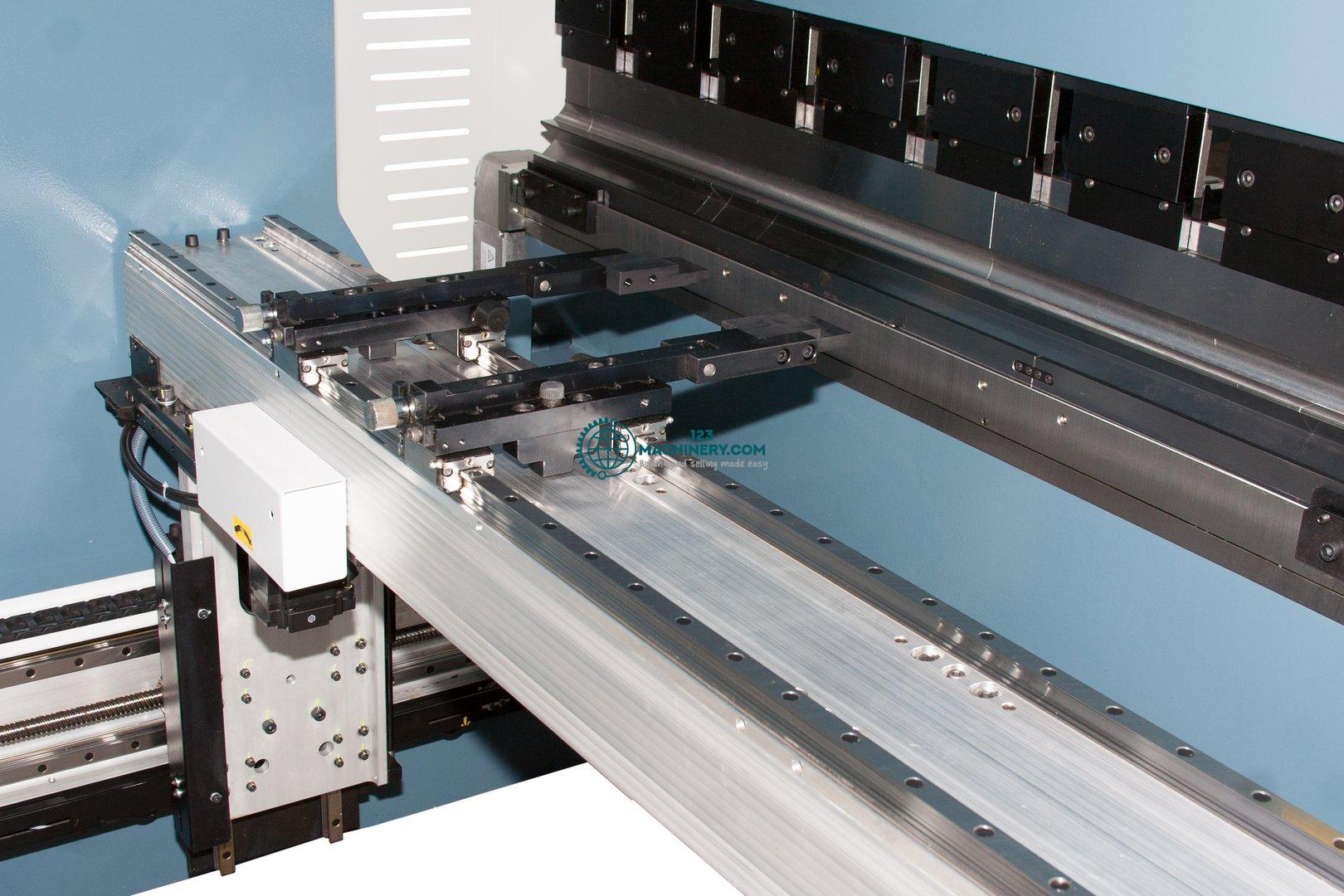 Hydraulische CNC Abkantpresse HESSE by DURMA AD-S 30320