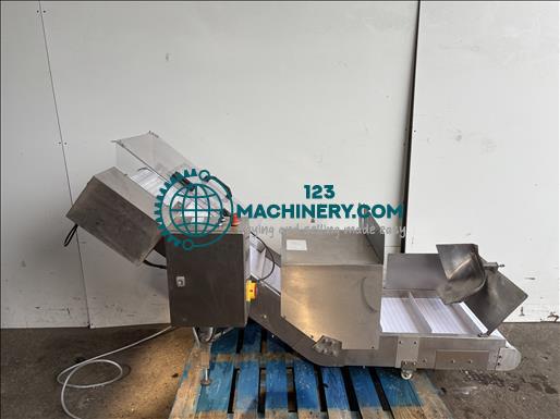 NNP Flighted elevator conveyor