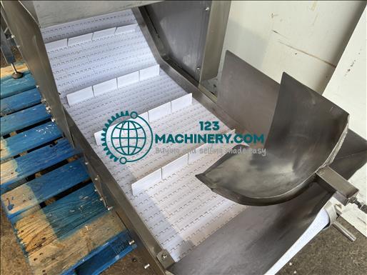 NNP Flighted elevator conveyor