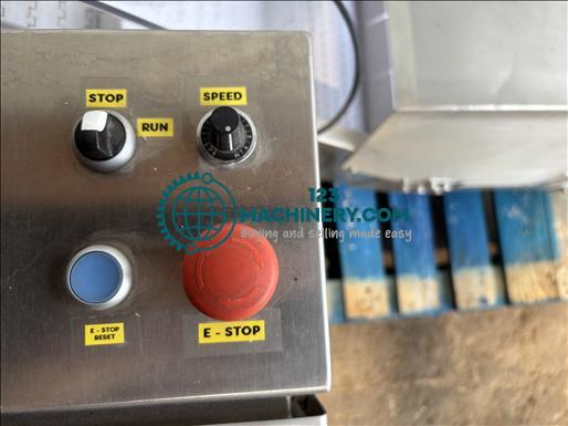 NNP Flighted elevator conveyor