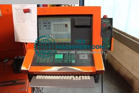 Laserschneidmaschine