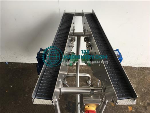 Priden stainless twin lane V conveyor