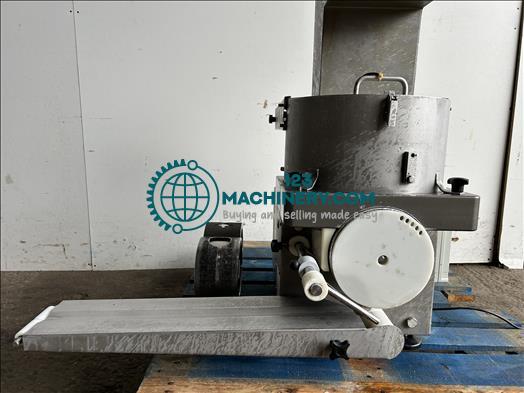 Pokaż ogłoszenie Formatic R2200 Forming machine