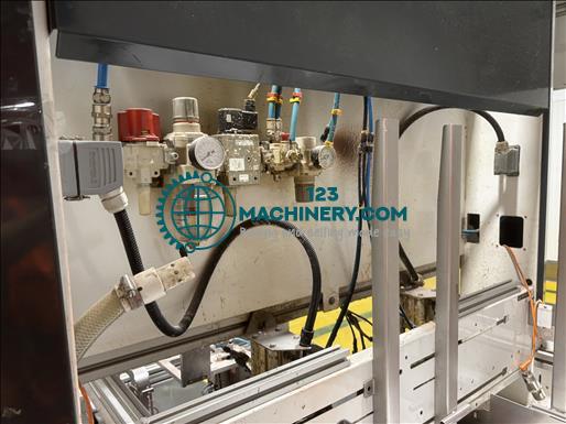 Toon advertentie MG Tech Leanbox Case Former