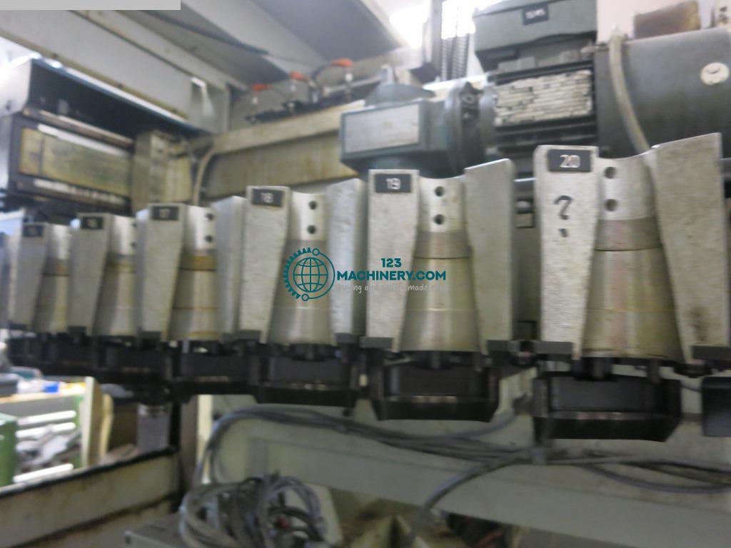 Bearbeitungszentrum - Universal