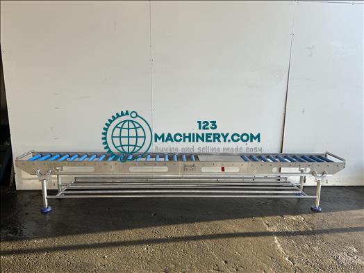 NNP Stainless roller conveyor