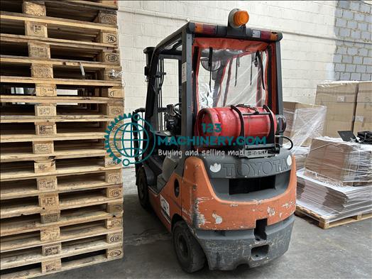 Pokaż ogłoszenie Toyota 8FGF18 Forklift truck