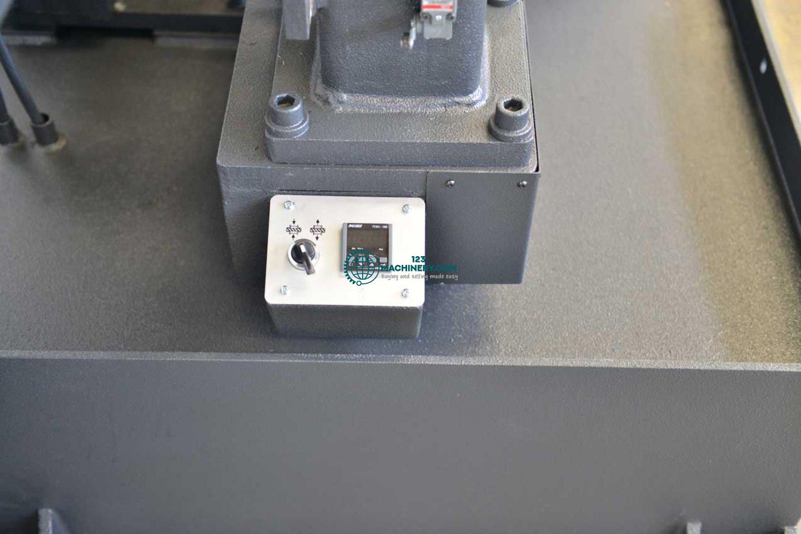 Afficher l`annonce Semiautomatic band saw HESSE by BEKA-MAK BMSY 810