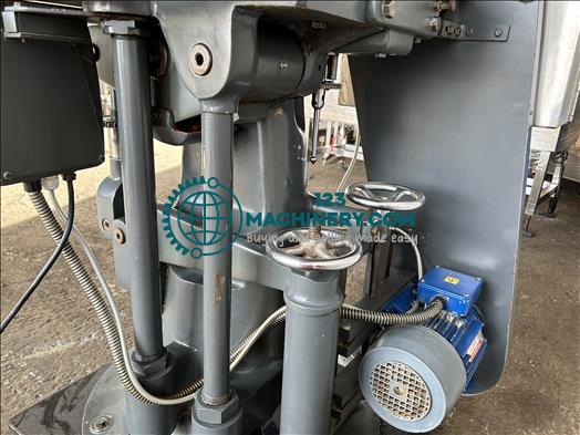 Manesty D3B tablet press