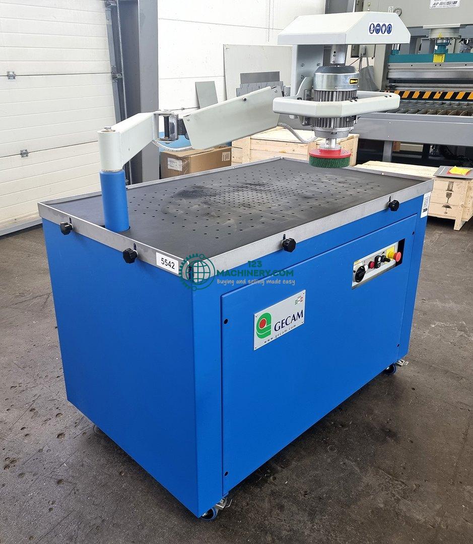 Deburring and edgerounding machine GECAM Easy T