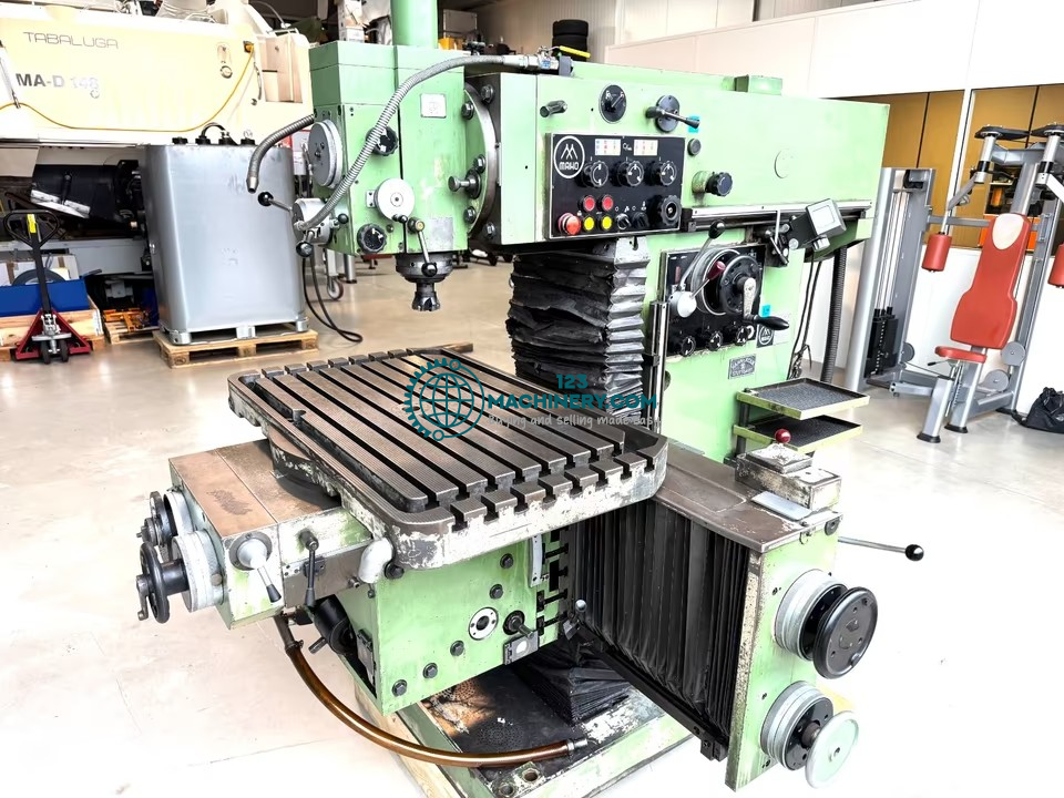Werkzeugfräsmaschine MAHO MH 800