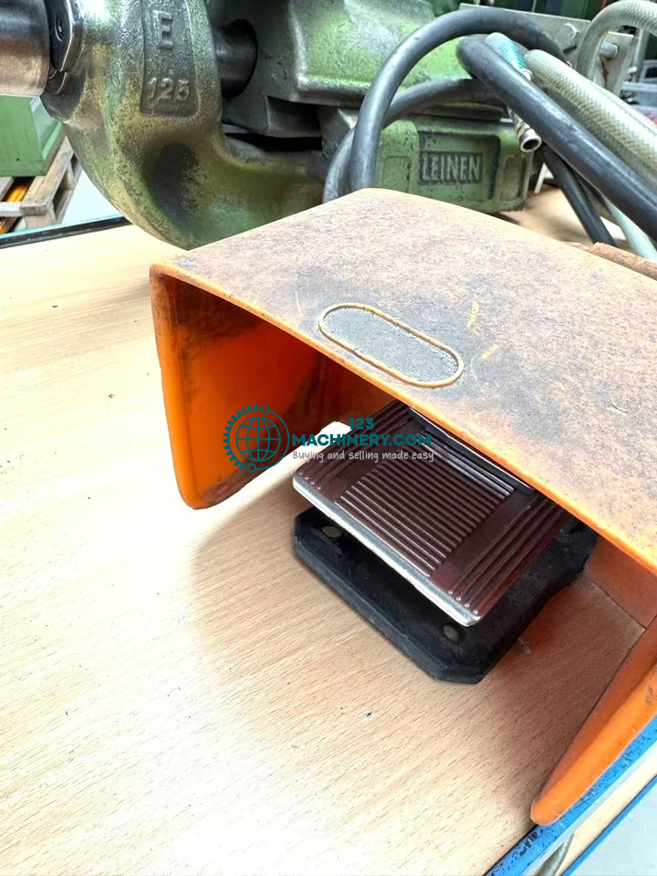 İlanı göster Leinen Schraubstock Pneumatisch