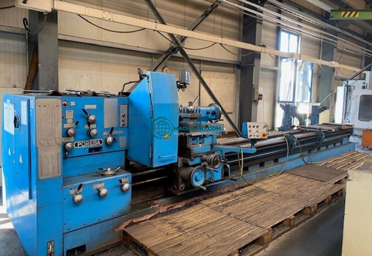 Leit- und Zugspindeldrehmaschine