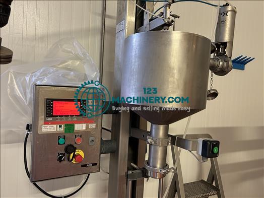 Show advert MOM ST22 Liquid filler