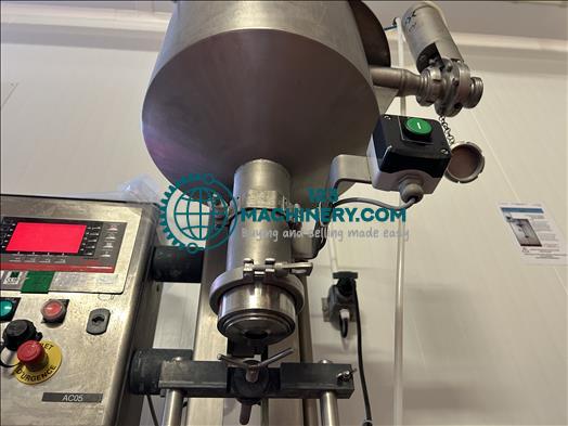 Show advert MOM ST22 Liquid filler