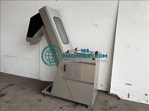 Show advert Dietz Flighted elevator conveyor