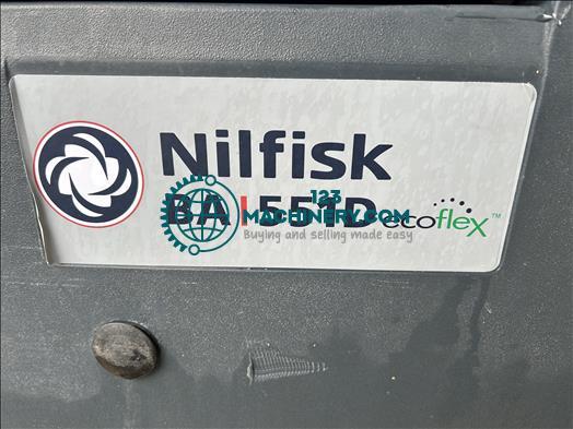 Toon advertentie Nilfisk BA551D Floor scrubber