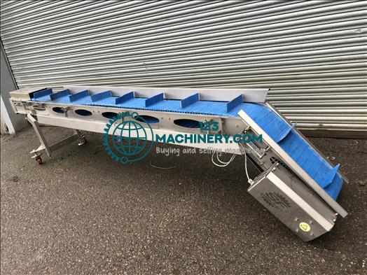 SF engineering flighted conveyor