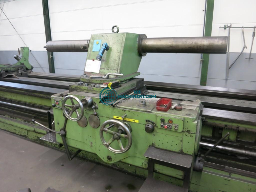 Leit- und Zugspindeldrehmaschine