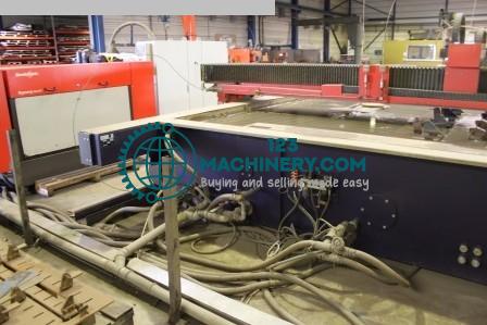 Wasserstrahlschneidanlage