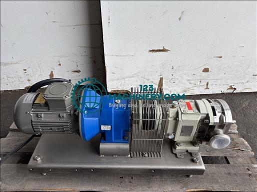 Omac B110 Lobe pump