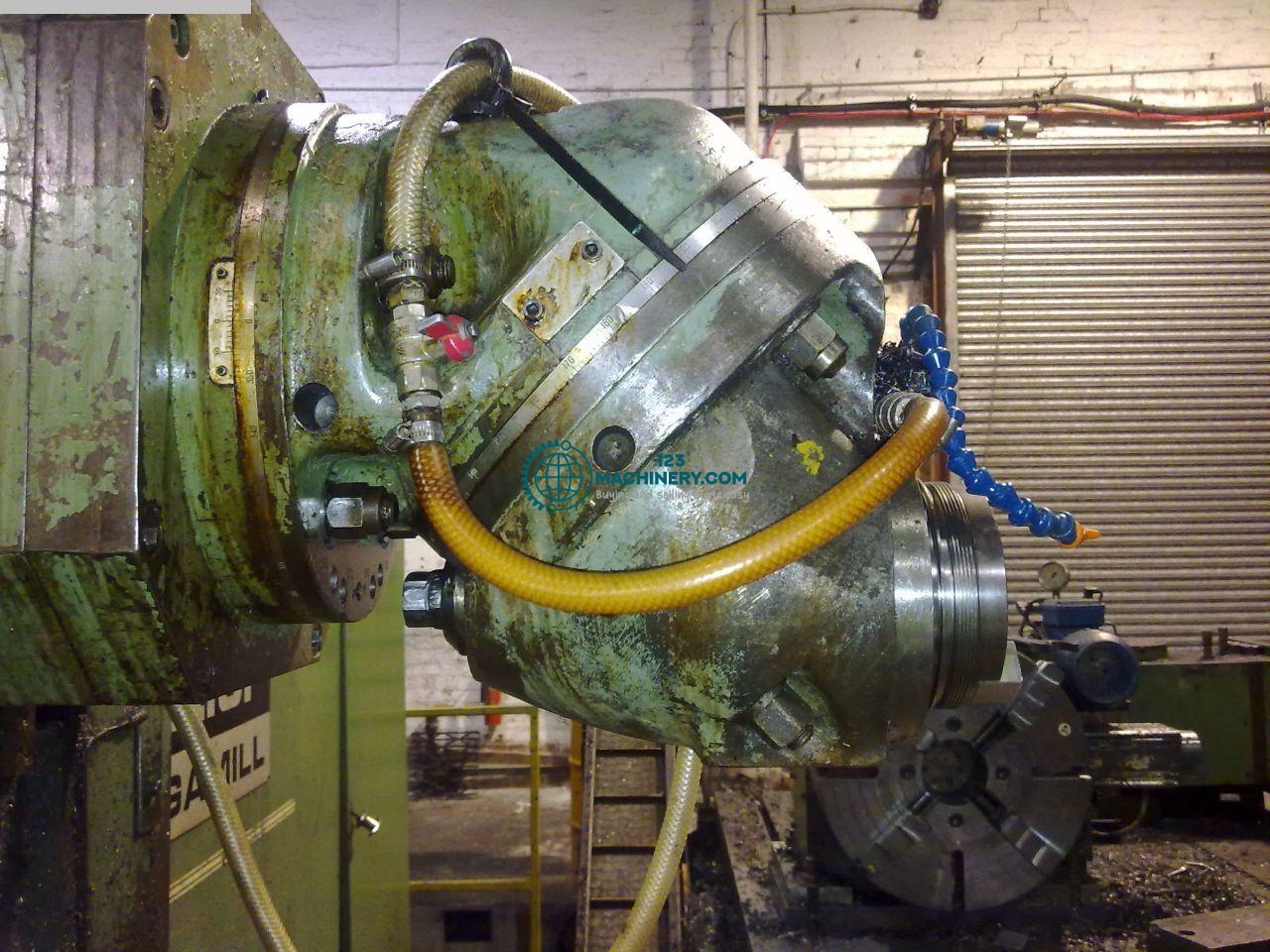 Fahrständerfräsmaschine