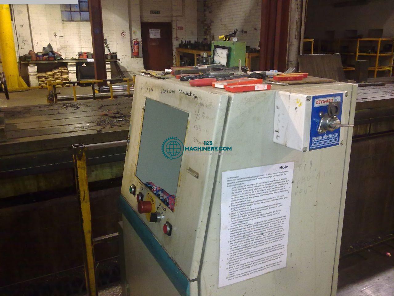 Fahrständerfräsmaschine