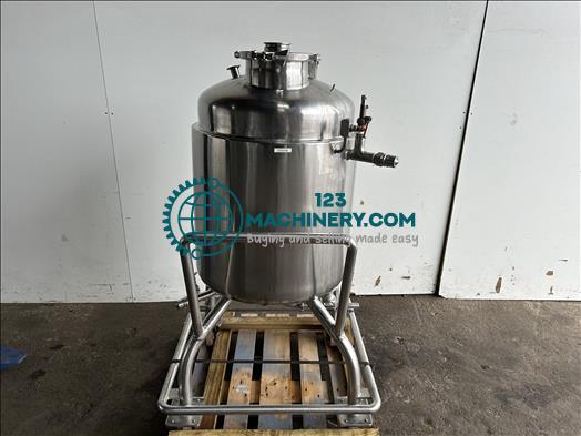 Mostrar anuncio Quinn Holding tank