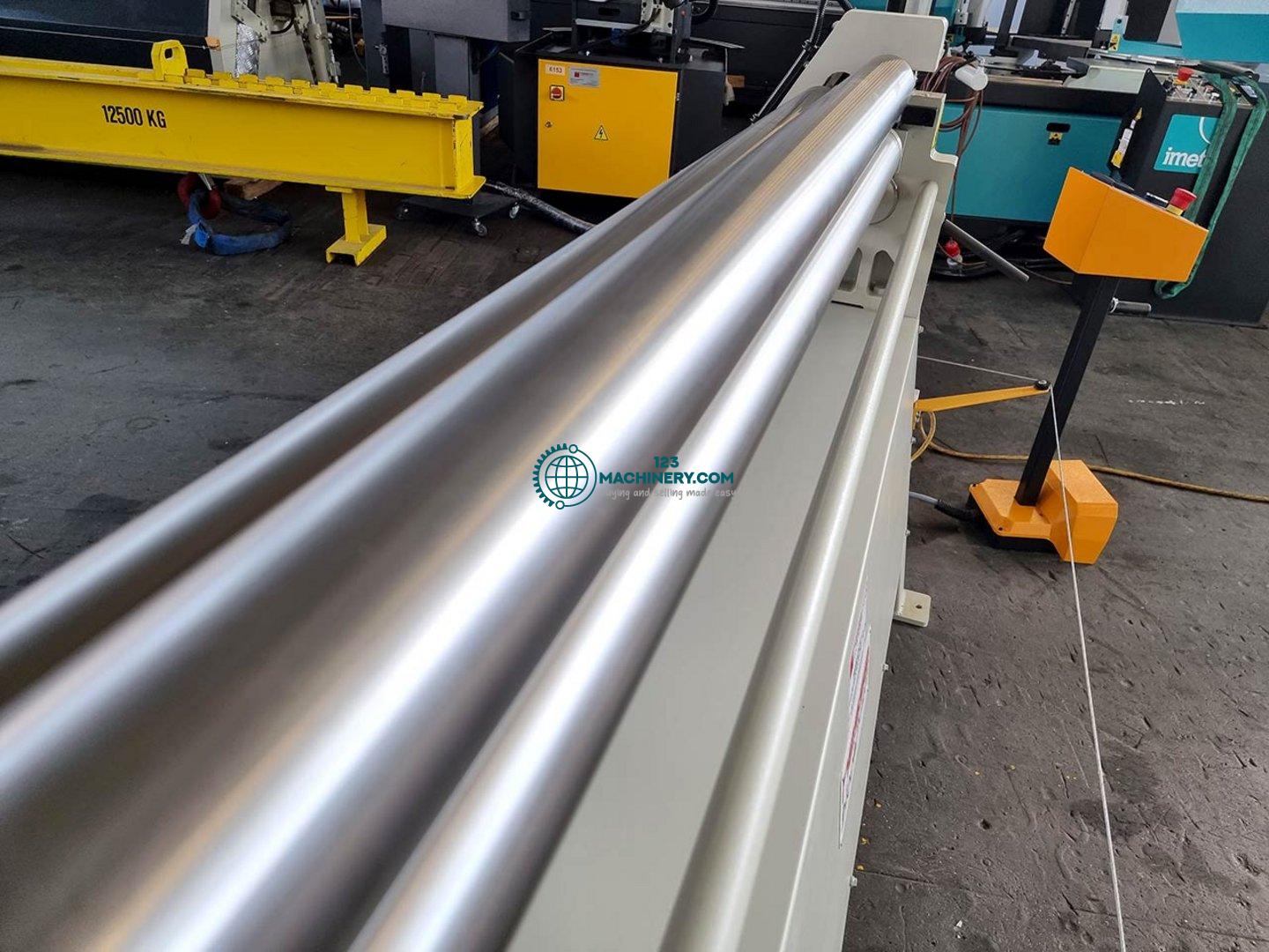 Afficher l`annonce Motorized 3-roll plate bending machine HESSE by IS