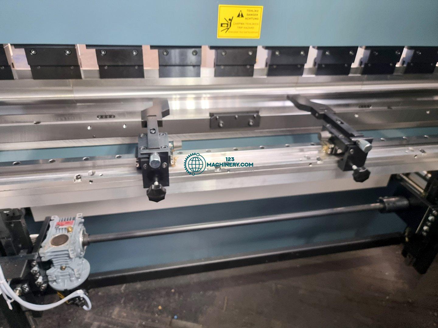 Hydraulic CNC press brake HESSE by DURMA PBF 30200