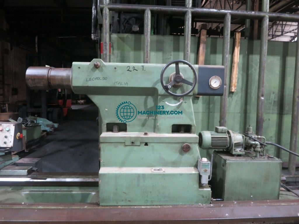 Schwerdrehmaschine