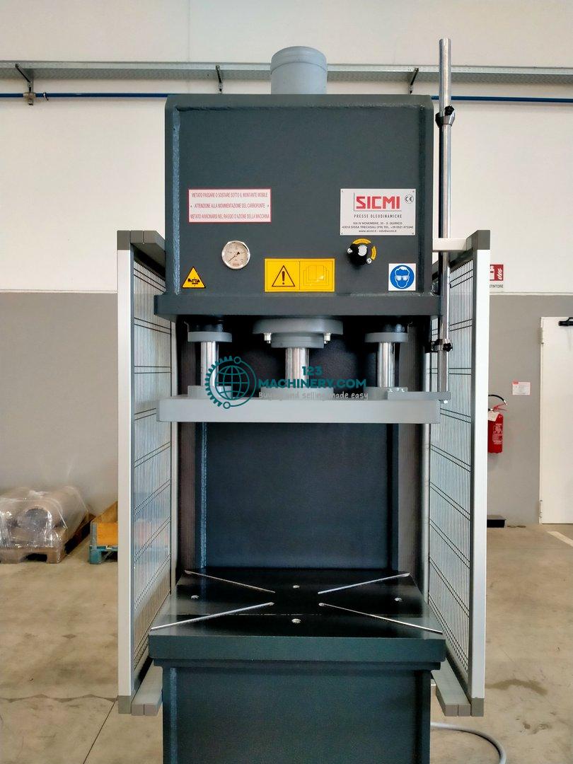 Hydraulic single column press SICMI PCL 40 A