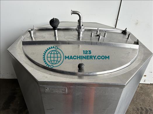 Mostrar anuncio Charles Wait 650L Holding tank